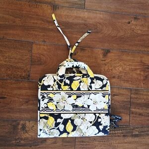 Vera Bradley English Meadow Yellow Hanging Organizer Travel Cosmetic Case Bag